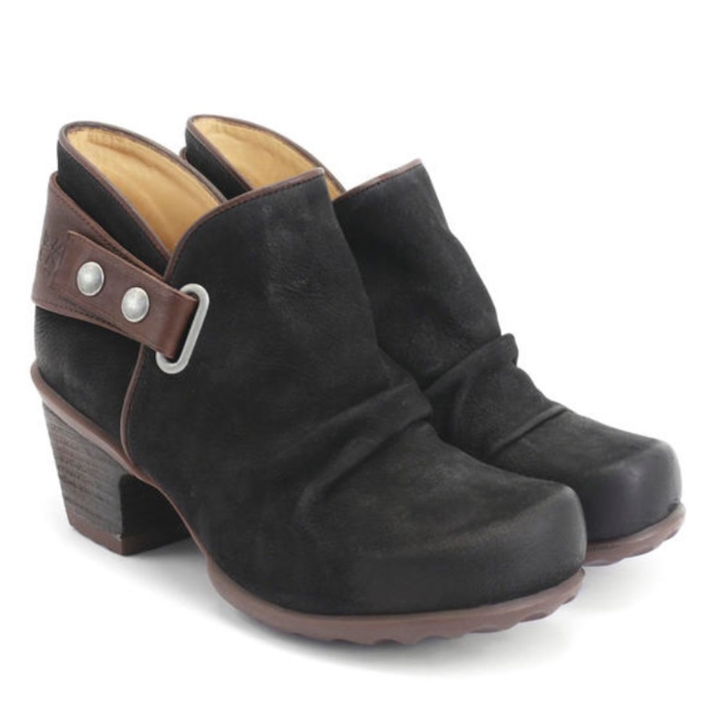 Fluevog Hopefuls Holly Snapped Ankle Booties ✨